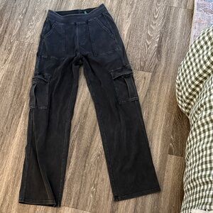 HALARA Black High-Rise Jogger Pants